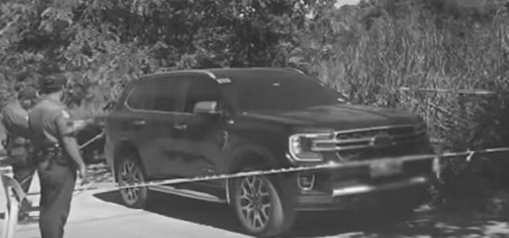 Bangkay nadiskubre sa loob ng SUV
