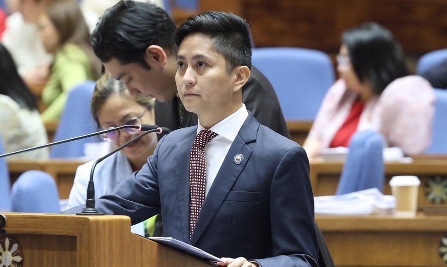 Rep. Sandro Marcos, dawit sa nakatanggap umano ng maletang pera