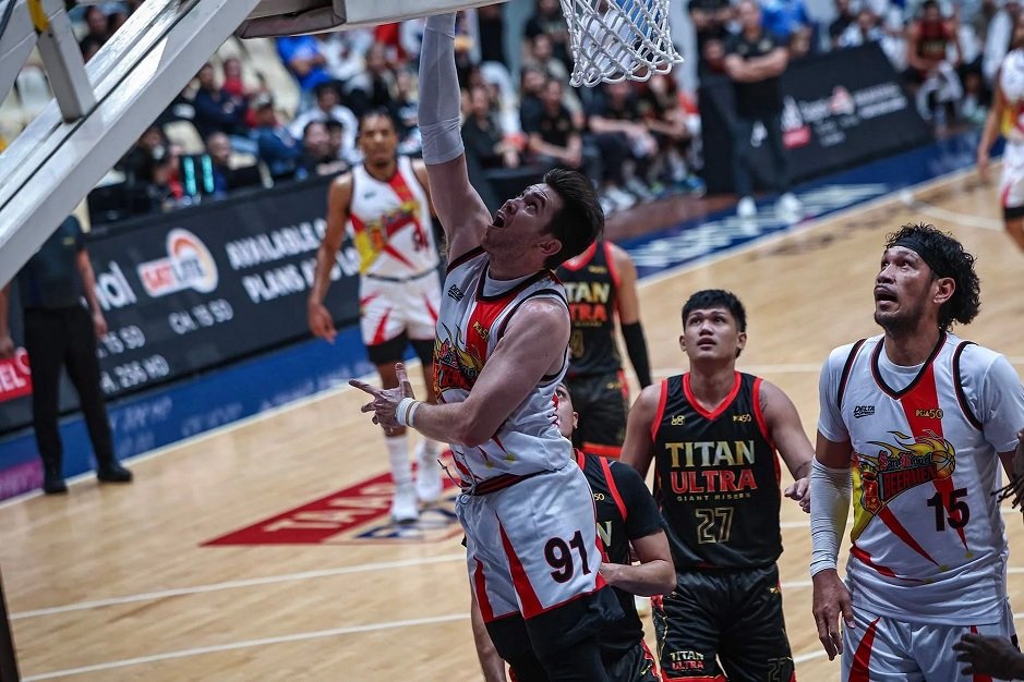San Miguel dinaig ang Titan Ultra