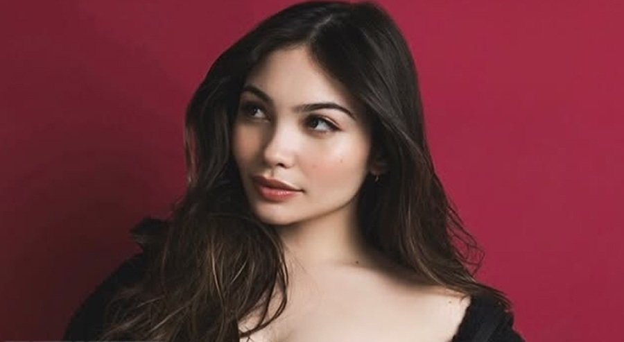 Julianne Richards naging backup dancer nina Ogie, Inigo